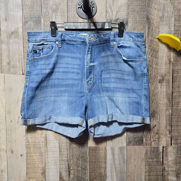 Kancan Gabriella High Rise Jean Shorts - Picture 2 of 5